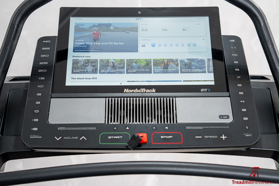 NordicTrack Commercial X22i Treadmill Screen