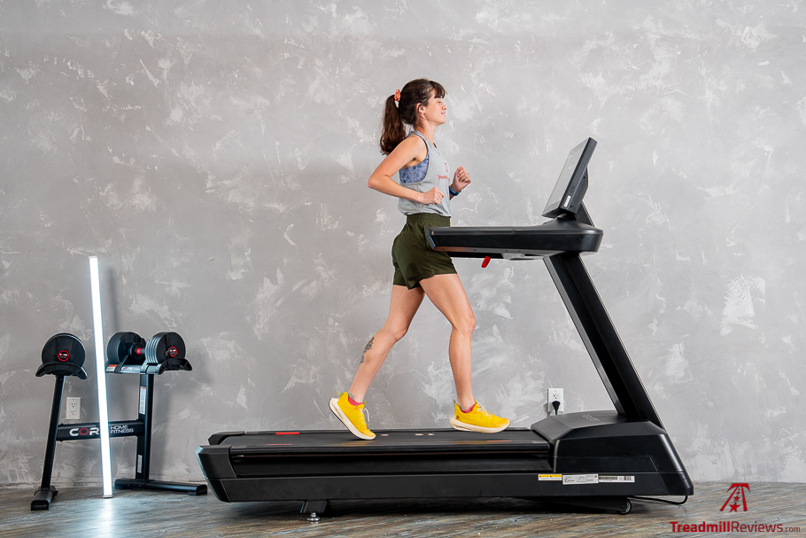 Freemotion t22.9 REFLEX Treadmill  running