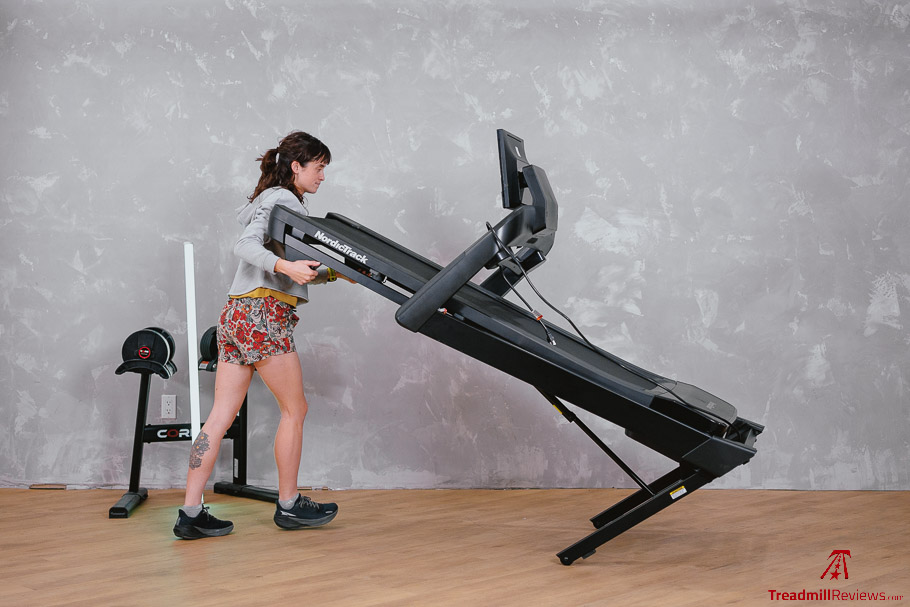 NordicTrack T Series 10 - moving treadmill