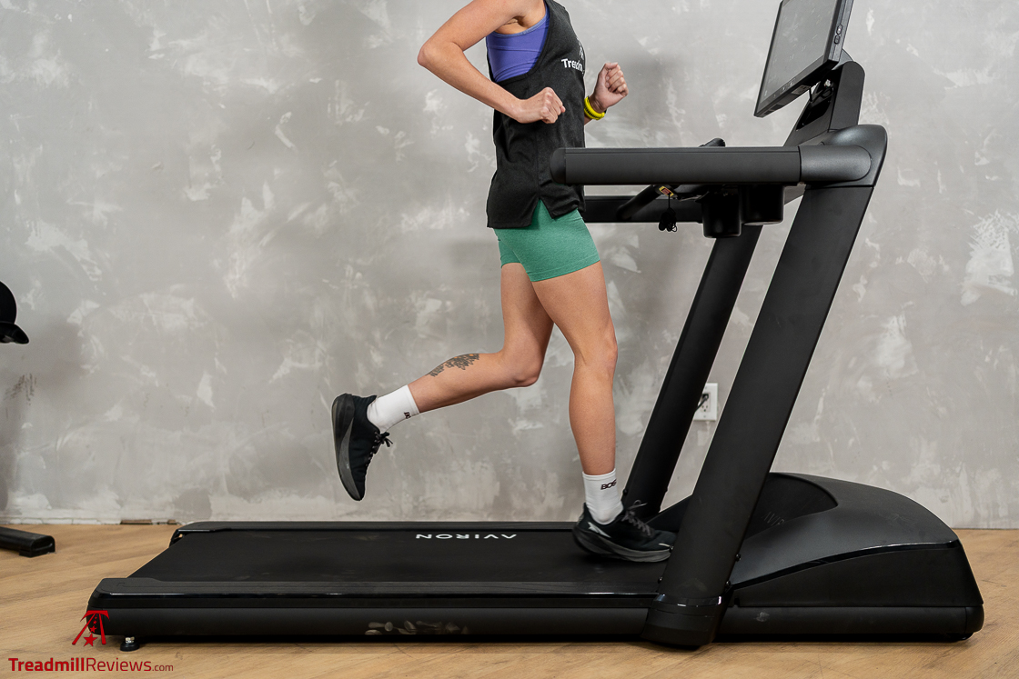 Aviron Victory Treadmill - action run Deck