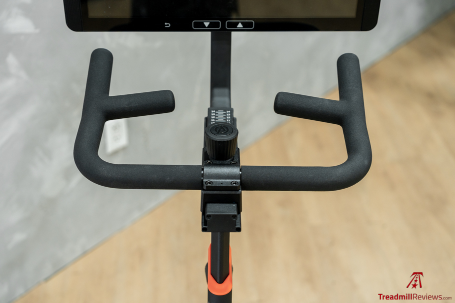 Aviron Fit Bike - handles