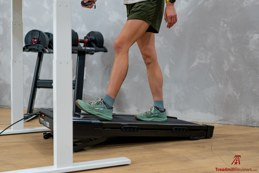 DeerRun Z10 - action incline walking